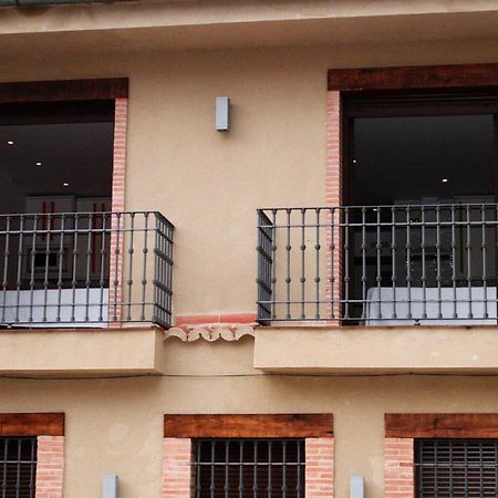 Apartamentos Turisticos Mirayuste Guadalupe  Habitación foto