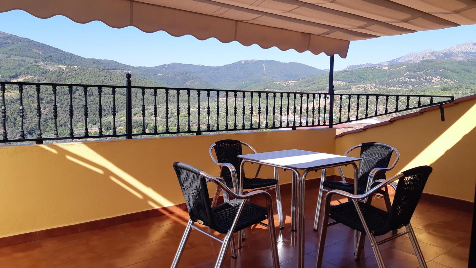 Apartamentos Turisticos Mirayuste Guadalupe  Habitación foto